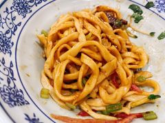 老北京炸酱面-门框胡同百年卤煮(新街口店)