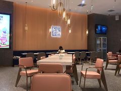 大堂-奈雪的茶(青岛卓悦里INTOWN店)