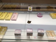 面包甜点陈列柜-好利来(龙首印象城店)