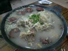 脊骨炖酸菜血肠-华洋狼诱惑酱骨头(白塔堡店)