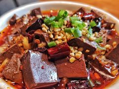 -炉小二铜锅牛蛙•川湘菜(三里屯店)
