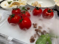 番茄脆菇沙拉-小大董·烤鸭(观景餐厅·南京西路店)