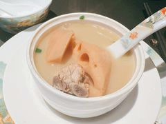 特色莲藕排骨汤-湖滨客舍·湖北菜