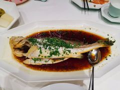 葱油大黄鱼-世博源公馆·本帮融合菜·主题包厢·江景餐厅
