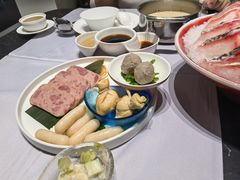 -红鼎豆捞·专注品质海鲜20年(宝丰路店)