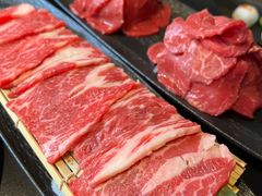 招牌手切牛小排-鲜入唯煮·港式海鲜牛肉火锅(金宝街店)