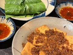 -Cuc Gach Quan Restaurant