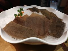 -左庭右院鲜牛肉火锅(金山万达店)