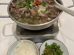 -犇逸·乐山跷脚牛肉·四川现炒(览海店)