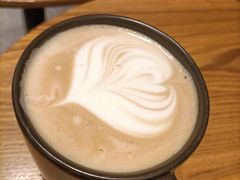 -星巴克臻选(上海中环广场2F店)