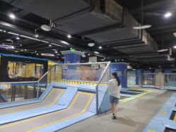 -反弹蹦床公园(南坪万达店)