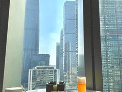 -天际餐厅(广州珠江新城假日酒店)