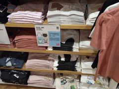 -优衣库(上海金桥太茂店)