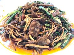 -去吃小龙虾·江湖菜·烧烤(南滨路店)
