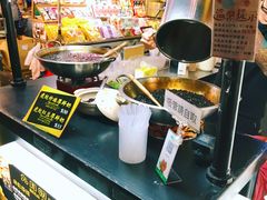 -六合夜市