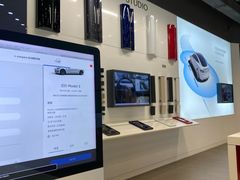 -TESLA 特斯拉(上海太古汇体验店)