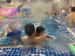 -蓝旗亲子游泳(范湖万达广场店)