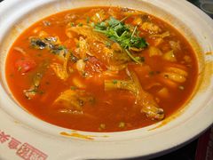 -魏铭鱼头捞饭(晋阳路店)