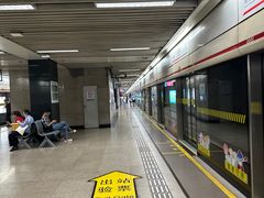 -常熟路(地铁站)