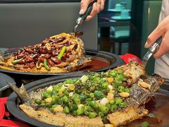 -辣尚瘾·烤鱼·新川菜(牡丹园直营店)