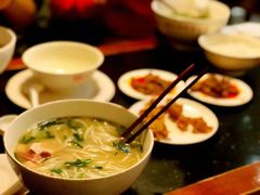 -桥香园云南过桥米线(金马碧鸡店)