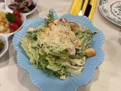 凯撒鸡肉沙拉-老井俄式餐厅
