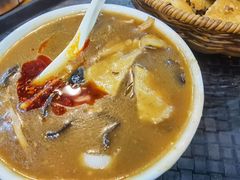 -穆彦华逍遥镇胡辣汤(岗坡路店)