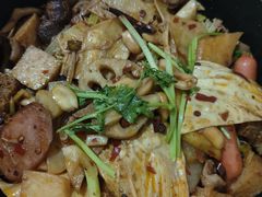 -川山城麻辣香锅(鼎汇美食城店)