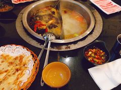 -重庆风光老灶火锅城(同德广场店)