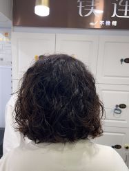 -镁连社·美联社