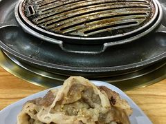 柠檬香草黑椒牛五花-小米烤肉·和牛原切-创意韩料(东关店)