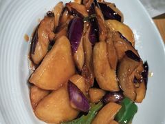 -关东小磨东北菜(上海长风大悦城店)