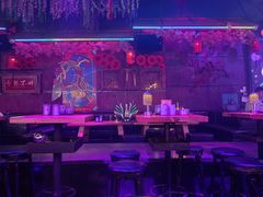 -喜鹊音乐酒馆(西街店)