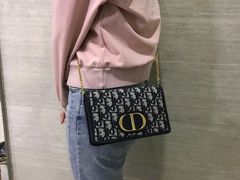 -用真奢侈品名表名包回收中心(朝阳万达店)