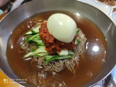 韩式冷面-唯成•韩国炭火烤肉 유성고기