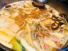 -野菌皇海景野生菌火锅(滨海大道店)