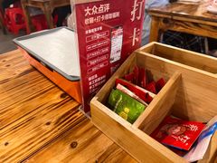 -冶建镜子·老南昌大排档·江西虾王(总店)