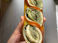 双重抹茶奶酥碱水棒-One Bagel·一个贝果(凯德mall大峡谷店)