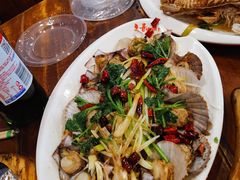 油泼扇贝-老东镇啤酒屋海鲜加工·蒸汽海鲜·海鲜烧烤(台东店)