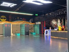 -极限PLAY运动娱乐新世界·团建派对表演休闲馆·室内高空游乐园