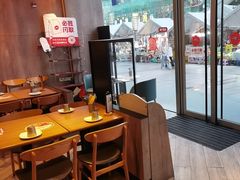 -必胜客(华地店)