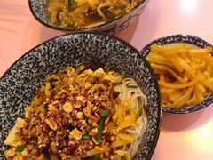 -粉家柳州螺蛳粉(杨宅路店)
