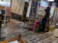 -陆记牛庄·碳锅龙虾烧烤(爱上花园店)