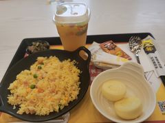 -老娘舅餐厅(黄龙体育中心店)