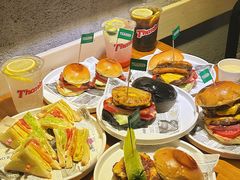 -Thanks美式餐厅(汉堡咖啡店)