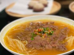 酸汤台山小牛肉-炳胜品味(海印总店)