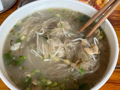 帽结子肥肠粉-白家高记肥肠粉(总店)