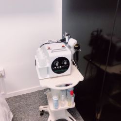 -斐尔国际皮肤管理中心