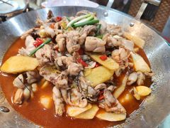 -昱龙大盆牛蛙馆(三兴街总店)