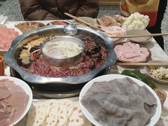 -毛毛老火锅(八年观音桥店)